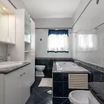 Luxury Sea View 20 M From The Sea Apartamento *