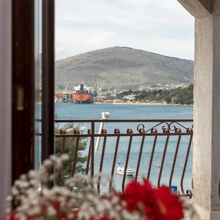 Luxury Sea View 20 M From The Sea Apartment