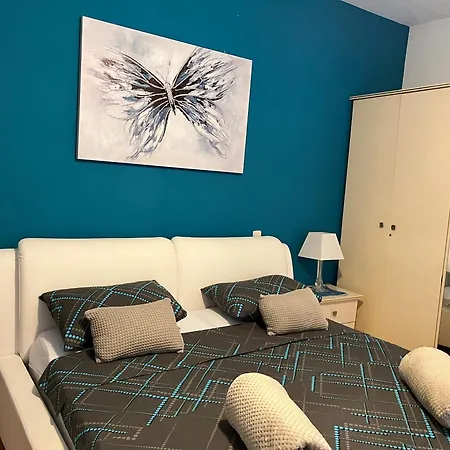 Apartment Luxury Sea View 20 M From The Sea Trogir
