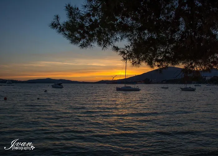 Lejlighed Luxury Sea View 20 M From The Sea Trogir