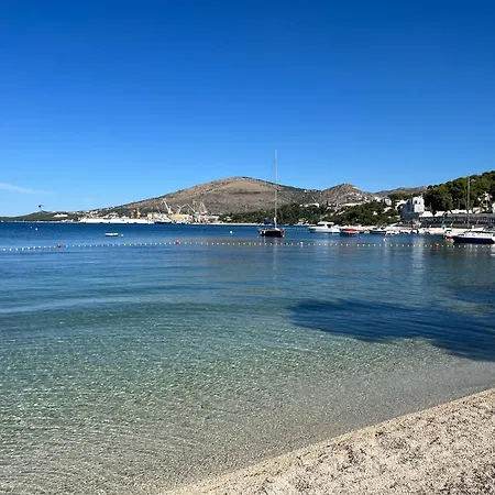 Luxury Sea View 20 M From The Sea Apartman