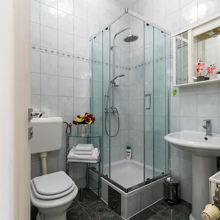 Luxury Sea View 20 M From The Sea * Trogir