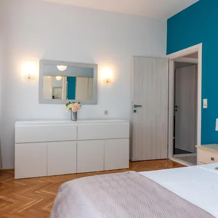 Luxury Sea View 20 M From The Sea Apartman