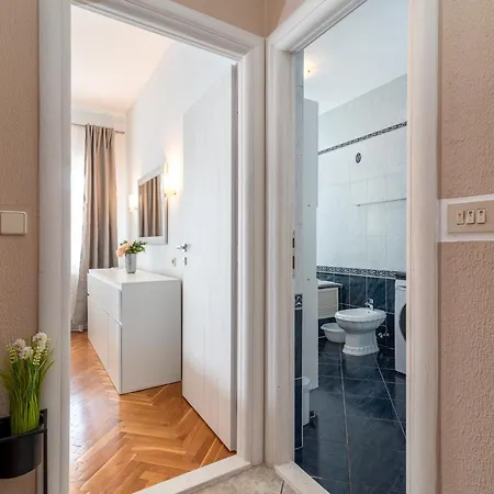 Luxury Sea View 20 M From The Sea * Trogir