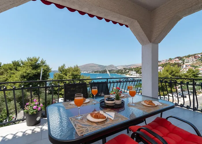 Luxury Sea View 20 M From The Sea Appartement Trogir