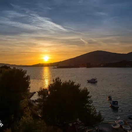 Luxury Sea View 20 M From The Sea *