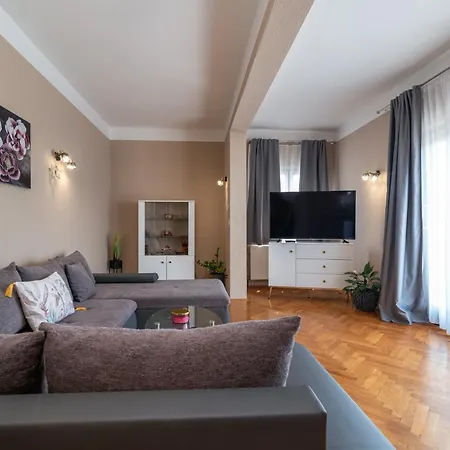 Luxury Sea View 20 M From The Sea Apartman *