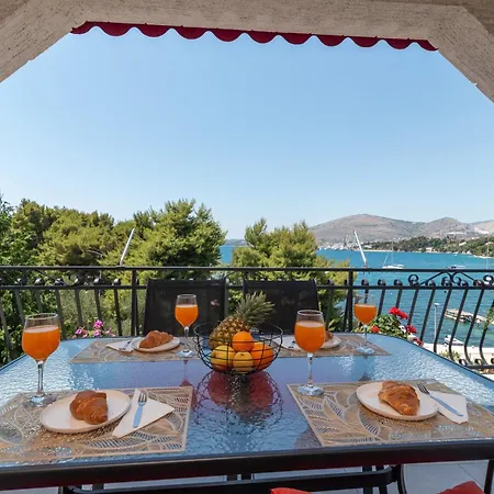 Luxury Sea View 20 M From The Sea *